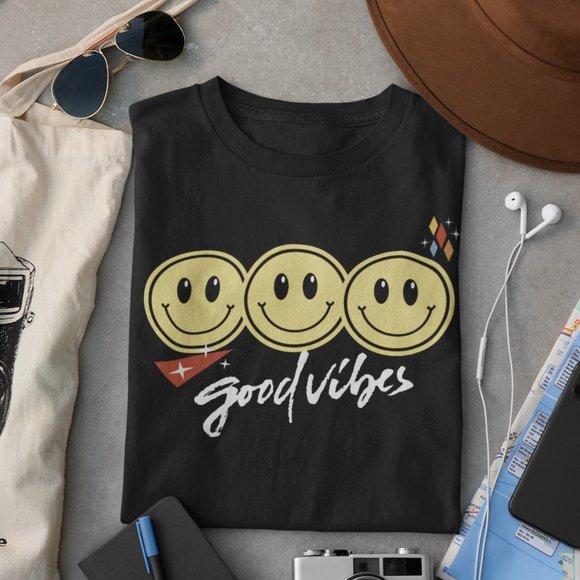 Smiley Face SweatShirt, Good VibesT-shirt, Smiley Minimal Shirt, Retro - Picture 3 of 9